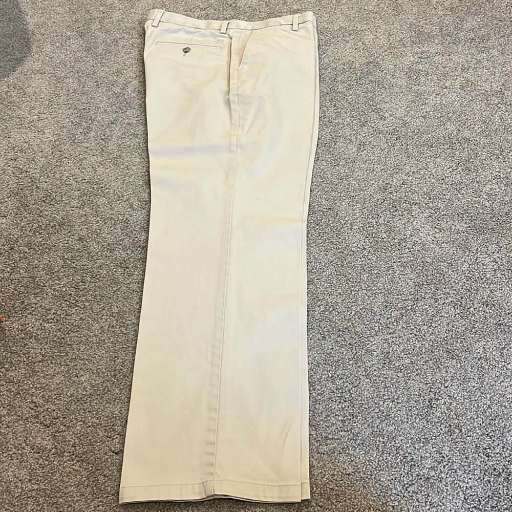 Dockers straight fit men’s khakis